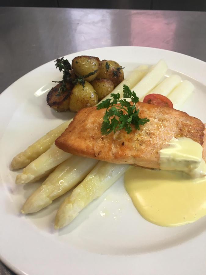 Hotel Restaurant Jura Kerzers Экстерьер фото